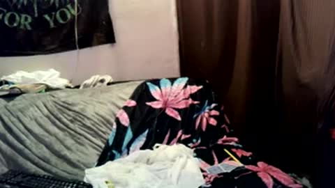 Snapshot of countryfuckers chatting on February 5, 1:00 pm Alaskawildcouple online show from February 5, 1:00 pm