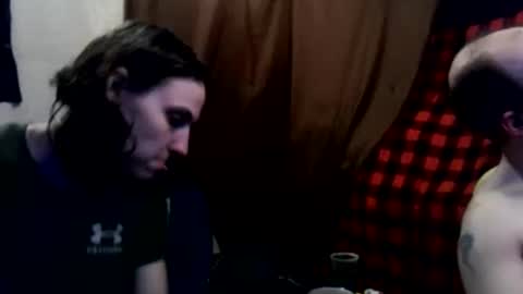 Snapshot of countryfuckers chatting on February 15, 10:22 am Alaskawildcouple online show from February 15, 10:22 am