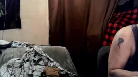 Snapshot of countryfuckers chatting on March 10, 12:59 pm Alaskawildcouple online show from March 10, 12:59 pm