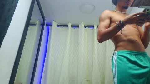 couple_hot_xxxz online show from May 25, 11:00 pm