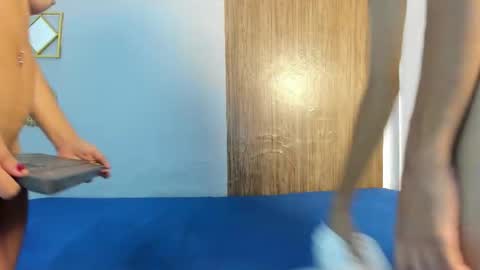 couple_hotfox online show from March 5, 1:12 am