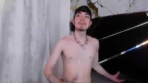 couple_in_heat_ online show from February 27, 7:36 pm