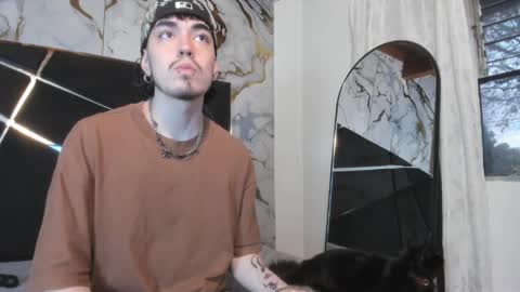 couple_in_heat_ online show from March 31, 8:31 pm