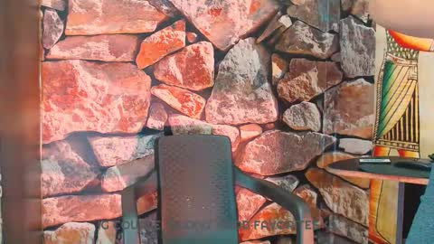 MIA LIZ AND SAM online show from December 11, 6:36 am