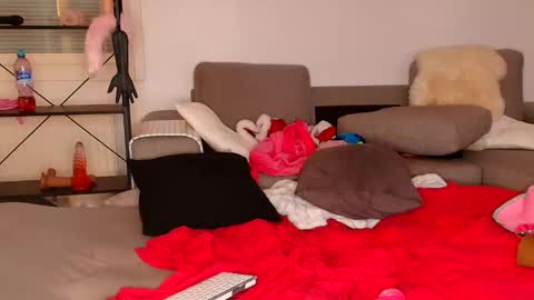 Snapshot of coupletoy97 chatting on December 9, 9:26 pm Sandra and Tom online show from December 9, 9:26 pm