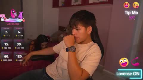 Snapshot of couplevibesx chatting on February 14, 7:54 pm Camila Thomas online show from February 14, 7:54 pm