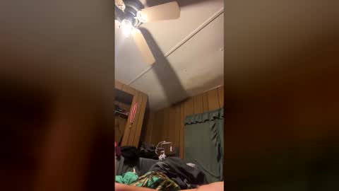 Snapshot of cowboy277228 chatting on February 18, 1:01 am cowboy277228 online show from February 18, 1:01 am