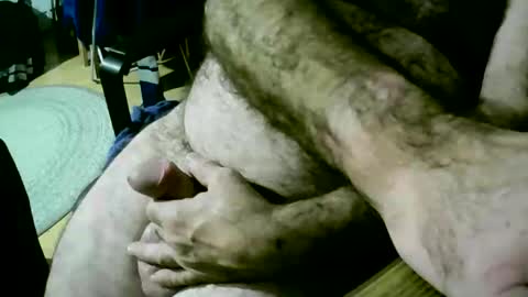 Snapshot of coyote017 chatting on November 2, 8:33 pm coyote017 online show from November 2, 8:33 pm