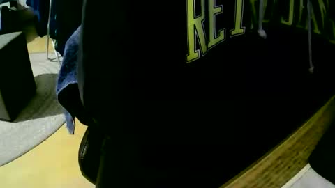 Snapshot of coyote017 chatting on November 5, 6:52 pm coyote017 online show from November 5, 6:52 pm