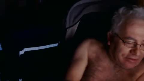 Snapshot of coyote017 chatting on March 15, 4:18 am coyote017 online show from March 15, 4:18 am