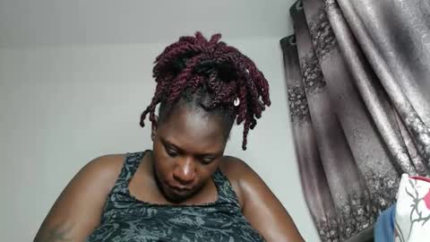 Erykah online show from February 7, 6:22 pm