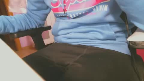 Snapshot of cpg17 chatting on January 3, 11:23 pm cpg17 online show from January 3, 11:23 pm