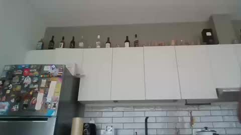 Snapshot of cr1585 chatting on October 16, 5:25 pm Rico TicoAmigas online show from October 16, 5:25 pm