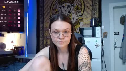 cranberry_hot online show from May 29, 11:41 am