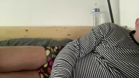 crapaud75018paris online show from April 15, 12:01 pm