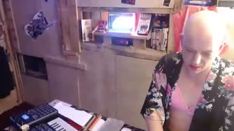 Snapshot of crash_gothic chatting on July 3, 8:54 am crash_gothic online show from July 3, 8:54 am