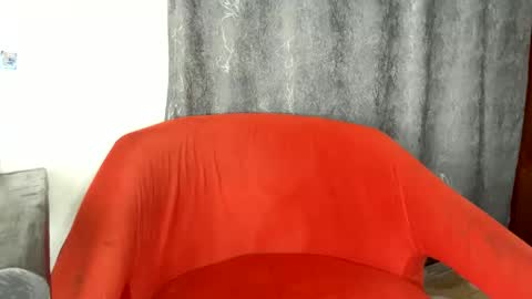 Snapshot of crave_meslowly chatting on January 11, 5:40 pm Taliee online show from January 11, 5:40 pm