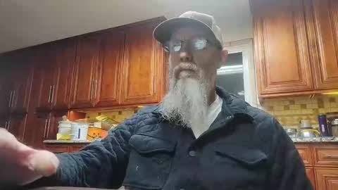 Snapshot of craven_moreass chatting on May 10, 10:20 am Dick Fitswell online show from May 10, 10:20 am