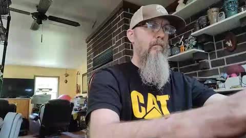 Snapshot of craven_moreass chatting on May 15, 2:35 pm Dick Fitswell online show from May 15, 2:35 pm