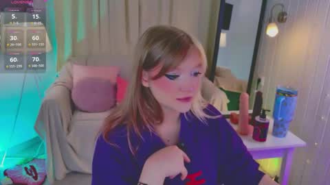 Snapshot of crazy__wine chatting on April 21, 10:01 pm Sonya online show from April 21, 10:01 pm