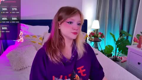 Snapshot of crazy__wine chatting on May 25, 10:16 pm Sonya online show from May 25, 10:16 pm