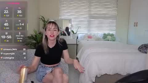 Stacy 2pm to 6pm mon-fri 3 CAT online show from July 6, 3:03 pm