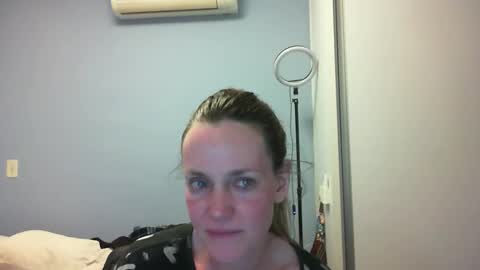 Anny online show from October 27, 12:15 am