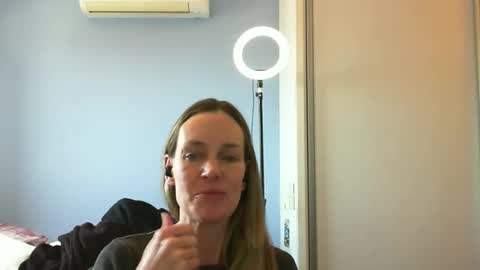 Anny online show from November 11, 4:07 pm