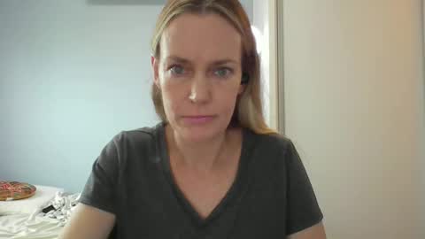 Anny online show from February 4, 10:43 am