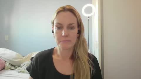 Anny online show from April 17, 12:19 pm