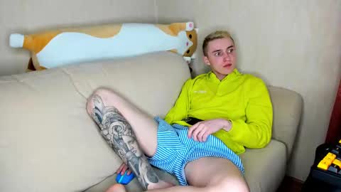 Alex online show from February 26, 5:07 pm