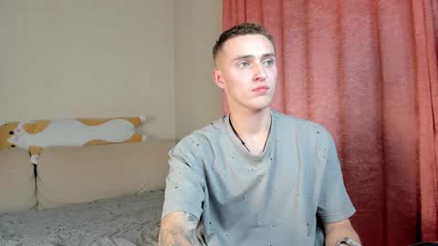 Alex online show from October 28, 6:21 pm