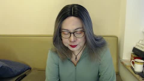 Kelly   online show from February 12, 8:16 am