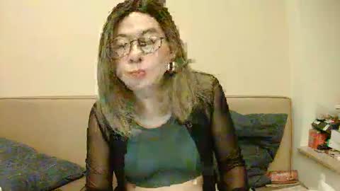 Kelly   online show from October 19, 3:34 pm