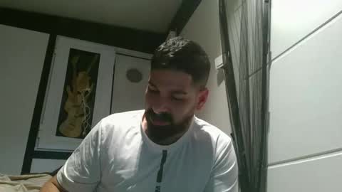 funcouple online show from February 4, 11:09 pm