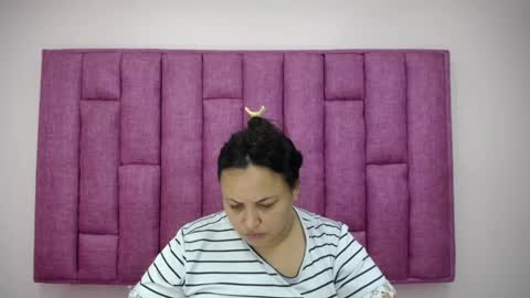 diosalinda online show from January 7, 4:04 am