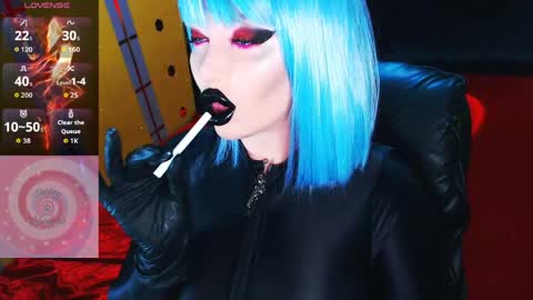 Roxy online show from May 28, 2:03 pm
