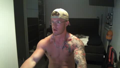 Snapshot of crazyslut3002 chatting on July 4, 9:54 pm CrazyMaleSlut32 online show from July 4, 9:54 pm