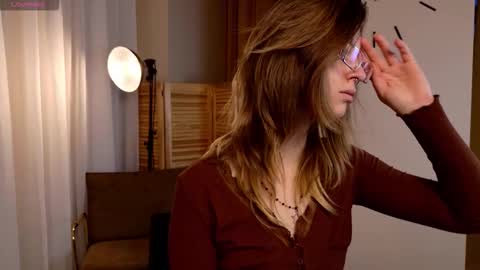 Snapshot of crazysound chatting on January 13, 6:40 am Alice online show from January 13, 6:40 am