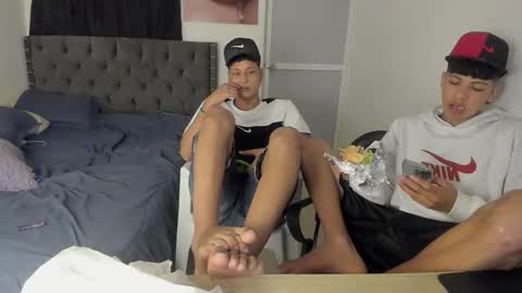 crazzy_master1 online show from May 30, 5:48 am