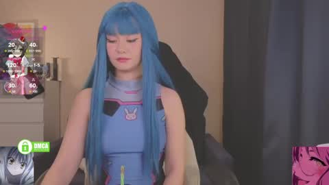 Snapshot of creammeow chatting on April 14, 3:45 am Alina online show from April 14, 3:45 am