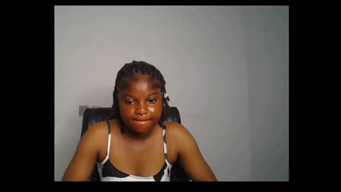 Snapshot of creamy_juicypussy chatting on February 13, 8:06 am Lady jasmine online show from February 13, 8:06 am