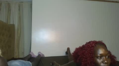 Snapshot of creamy_pie1 chatting on February 17, 11:33 pm creamy_pie1 online show from February 17, 11:33 pm