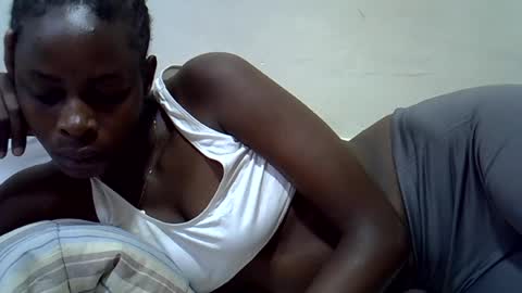 creamy_pussie online show from July 15, 9:03 am