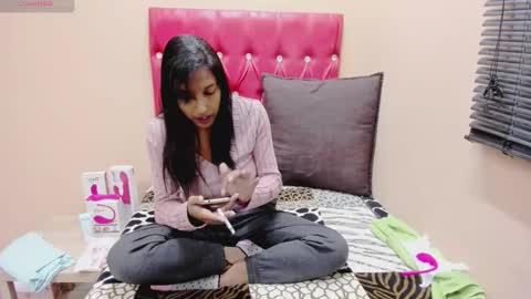 creamyindian4u online show from May 30, 5:48 am