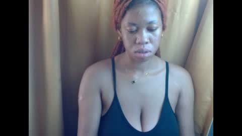 Snapshot of creamyxpussyx chatting on June 27, 8:41 am creamyxpussyx online show from June 27, 8:41 am