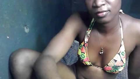 creamyxsugar online show from February 14, 1:41 pm
