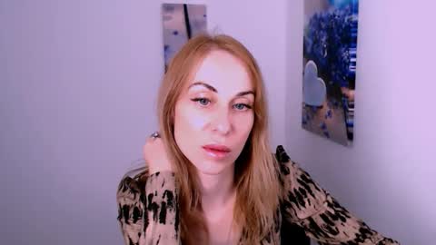 Snapshot of create_your_own_sun chatting on September 27, 12:21 pm Lera online show from September 27, 12:21 pm