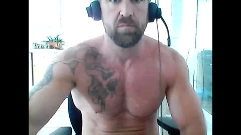 Snapshot of creatureofbeauty chatting on April 29, 7:20 pm creatureofbeauty online show from April 29, 7:20 pm