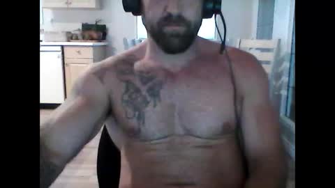 Snapshot of creatureofbeauty chatting on May 3, 2:50 am creatureofbeauty online show from May 3, 2:50 am